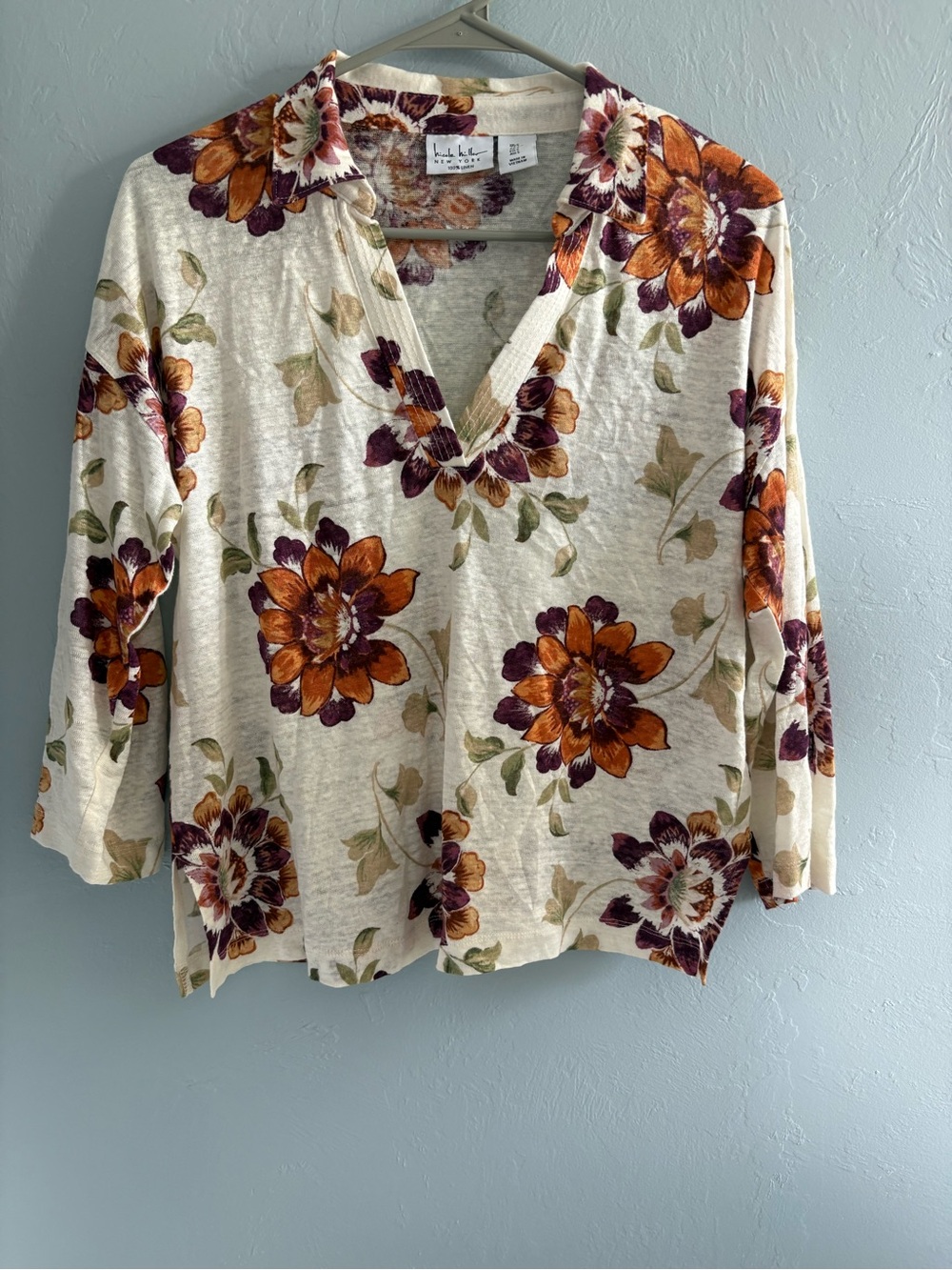 Nicole Miller 100% Linen Cream Floral V-Neck Top 3/4 Sleeve Size S